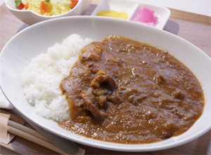 「牛すじカレー」